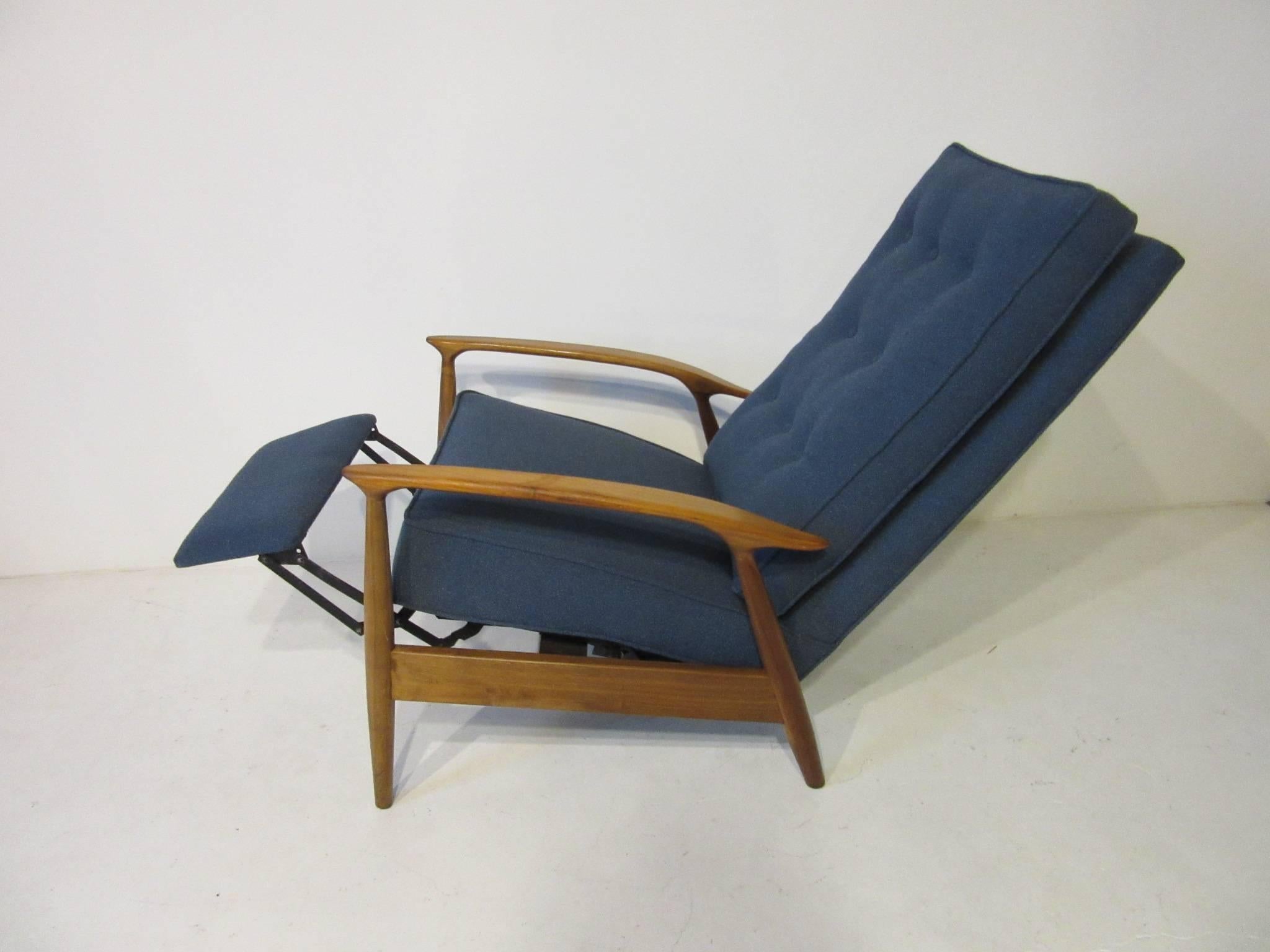 Milo Baughman Recliner for Thayer Coggin In Excellent Condition In Cincinnati, OH