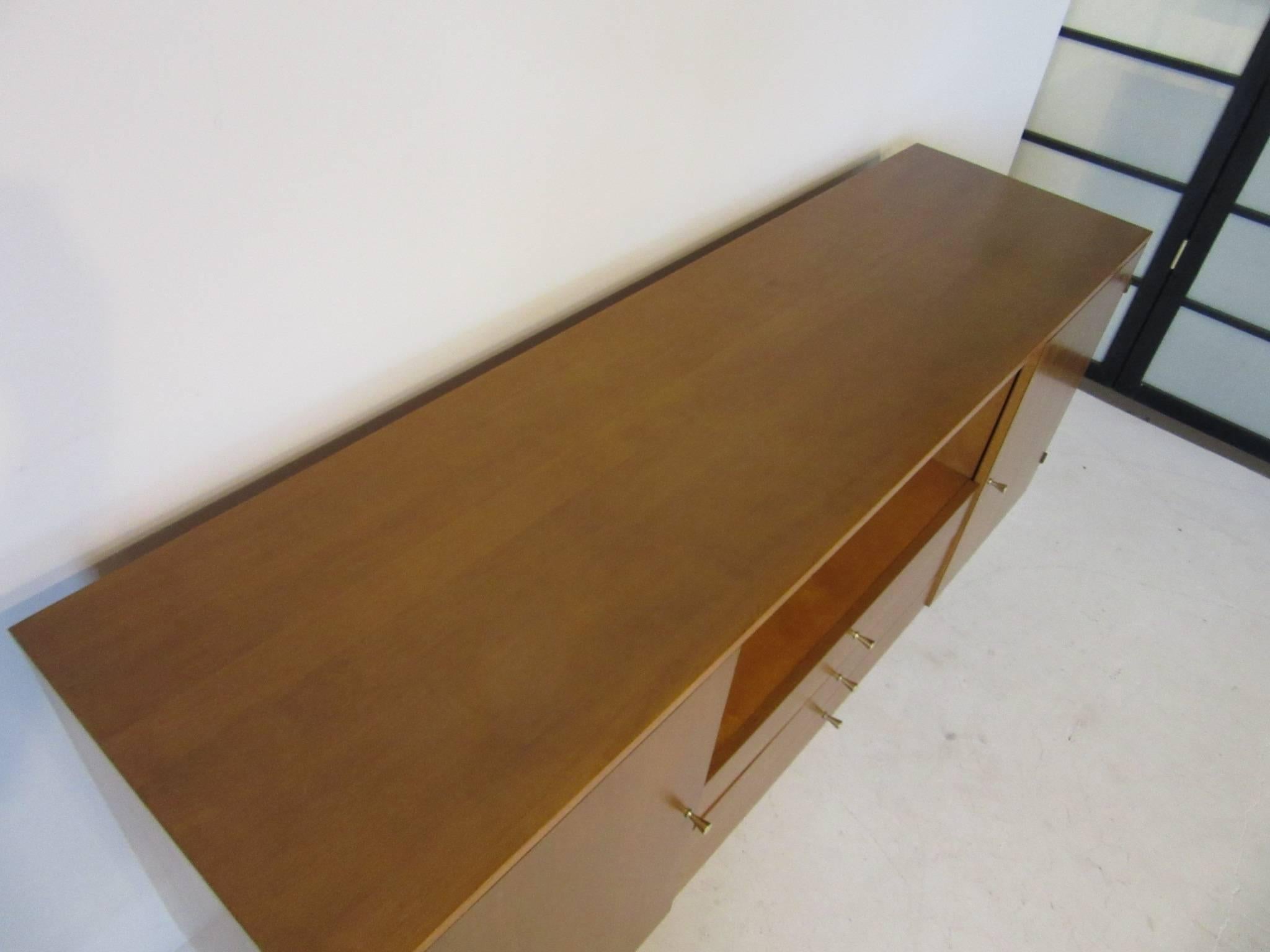 Paul McCobb Credenza or Server from the Planner Group In Good Condition In Cincinnati, OH
