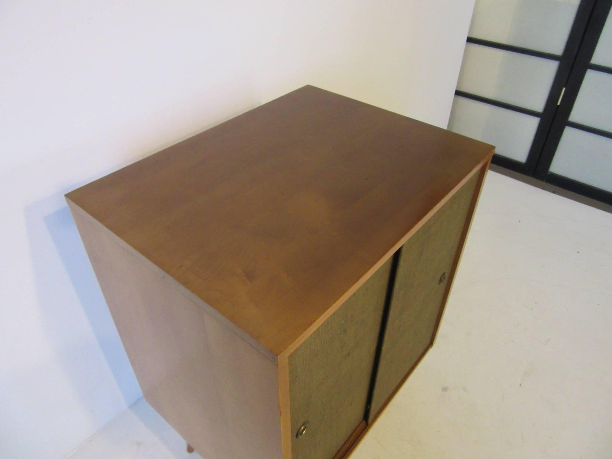 Mid-Century Modern Paul McCobb Cabinet for Winchendon from the Planner Group Collection   
