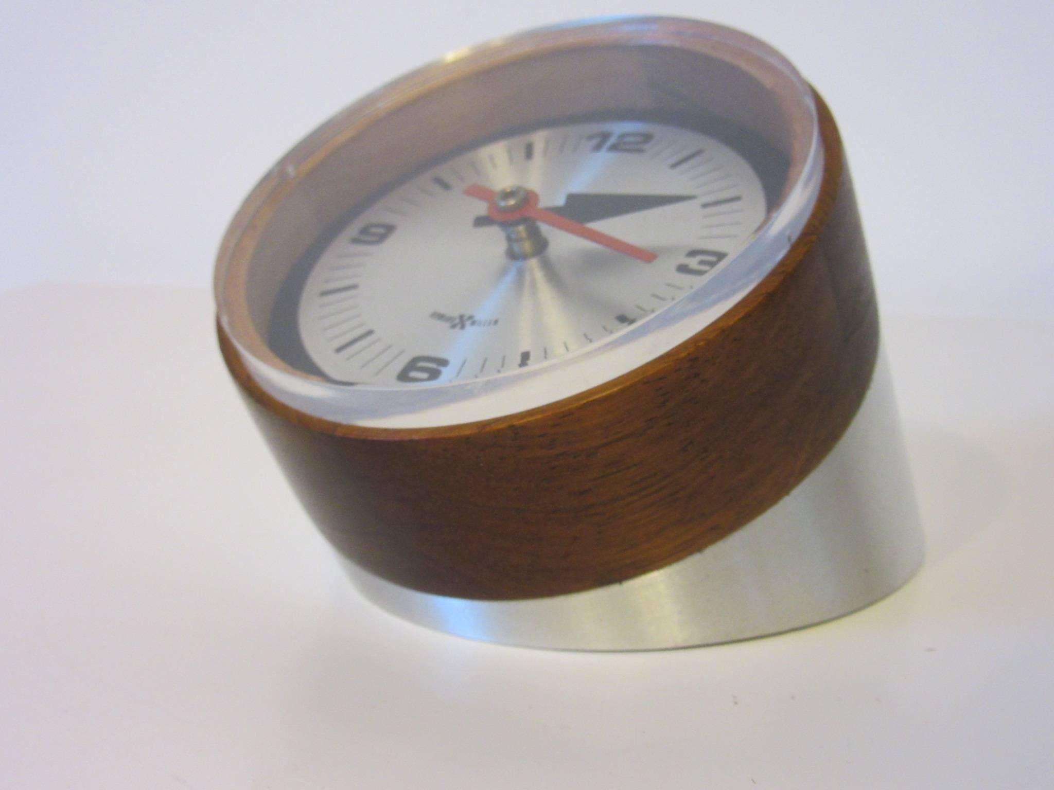 George Nelson / Howard Miller Table Clock In Excellent Condition In Cincinnati, OH