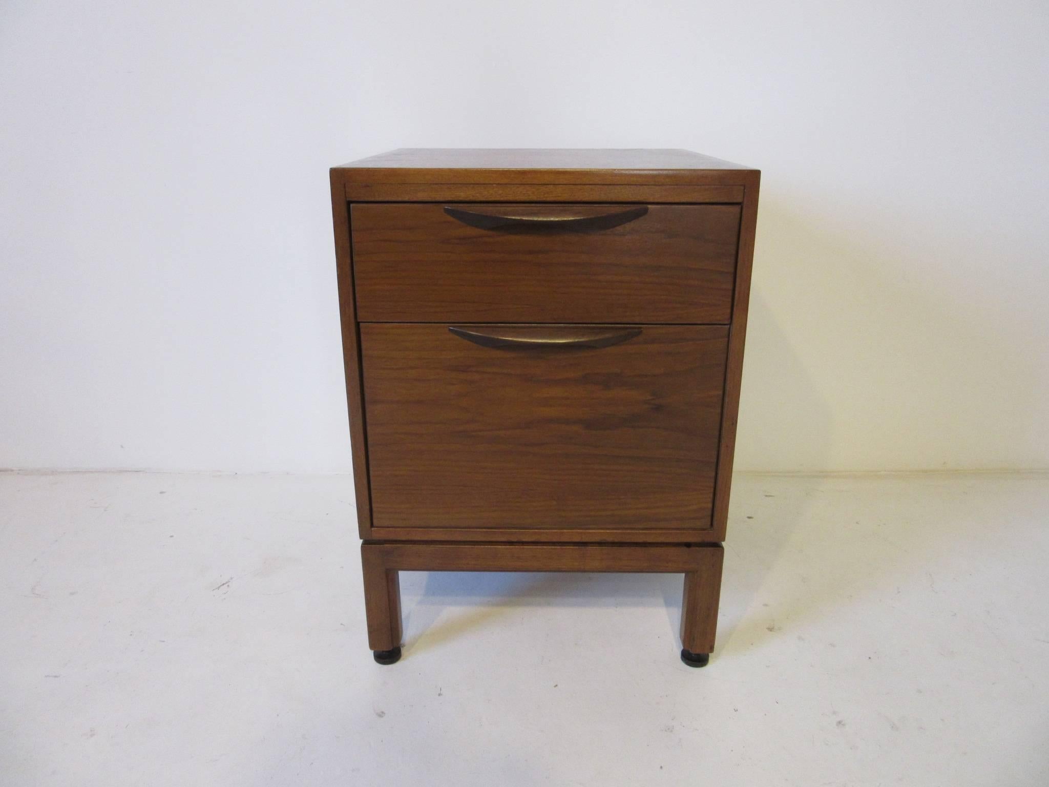 Jens Risom Smaller Walnut File Cabinet or Nightstand In Excellent Condition In Cincinnati, OH