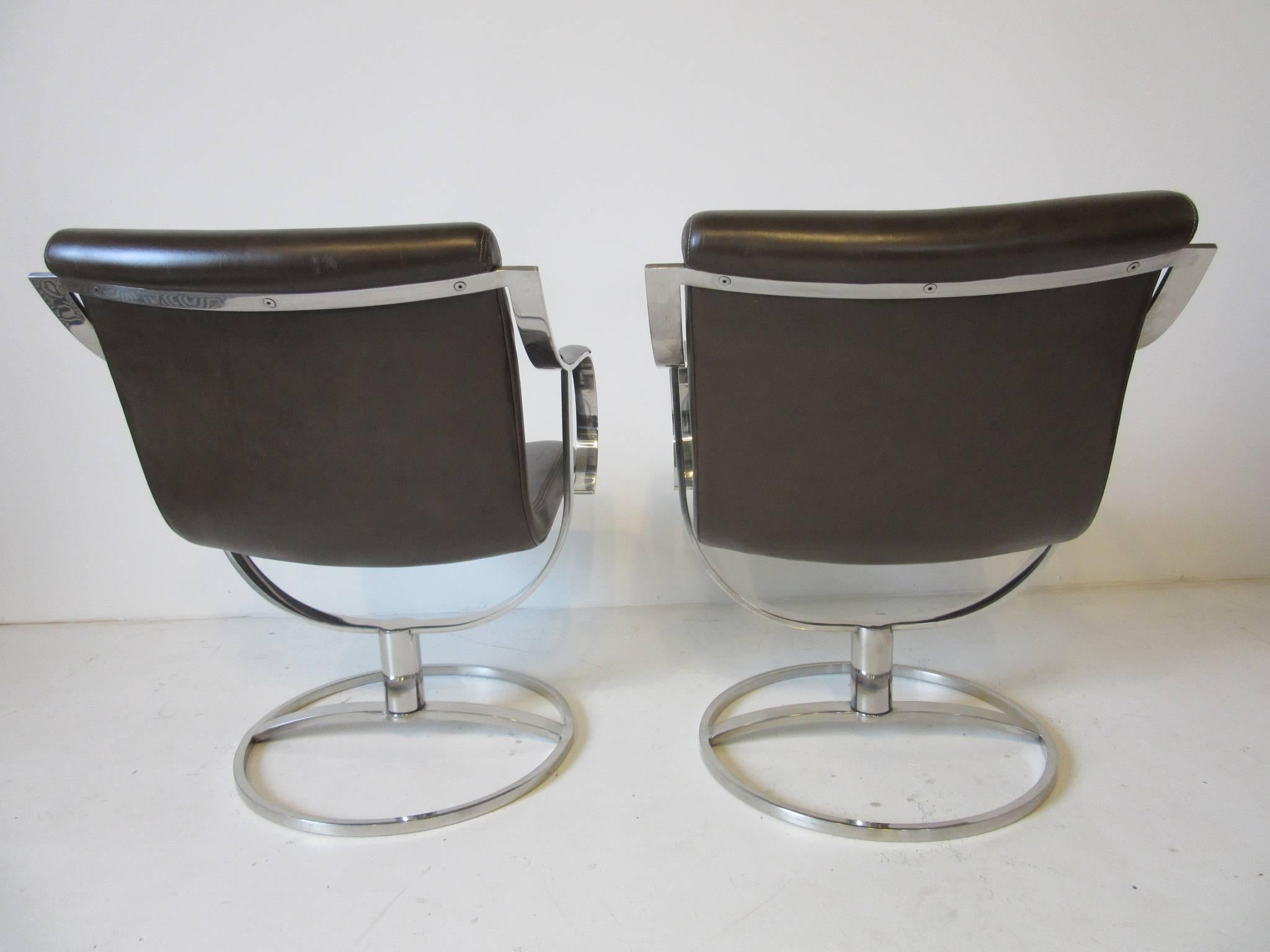 Modern Steelcase Chrome and Leather Swivelling Lounge Chairs by Gardner Leaver
