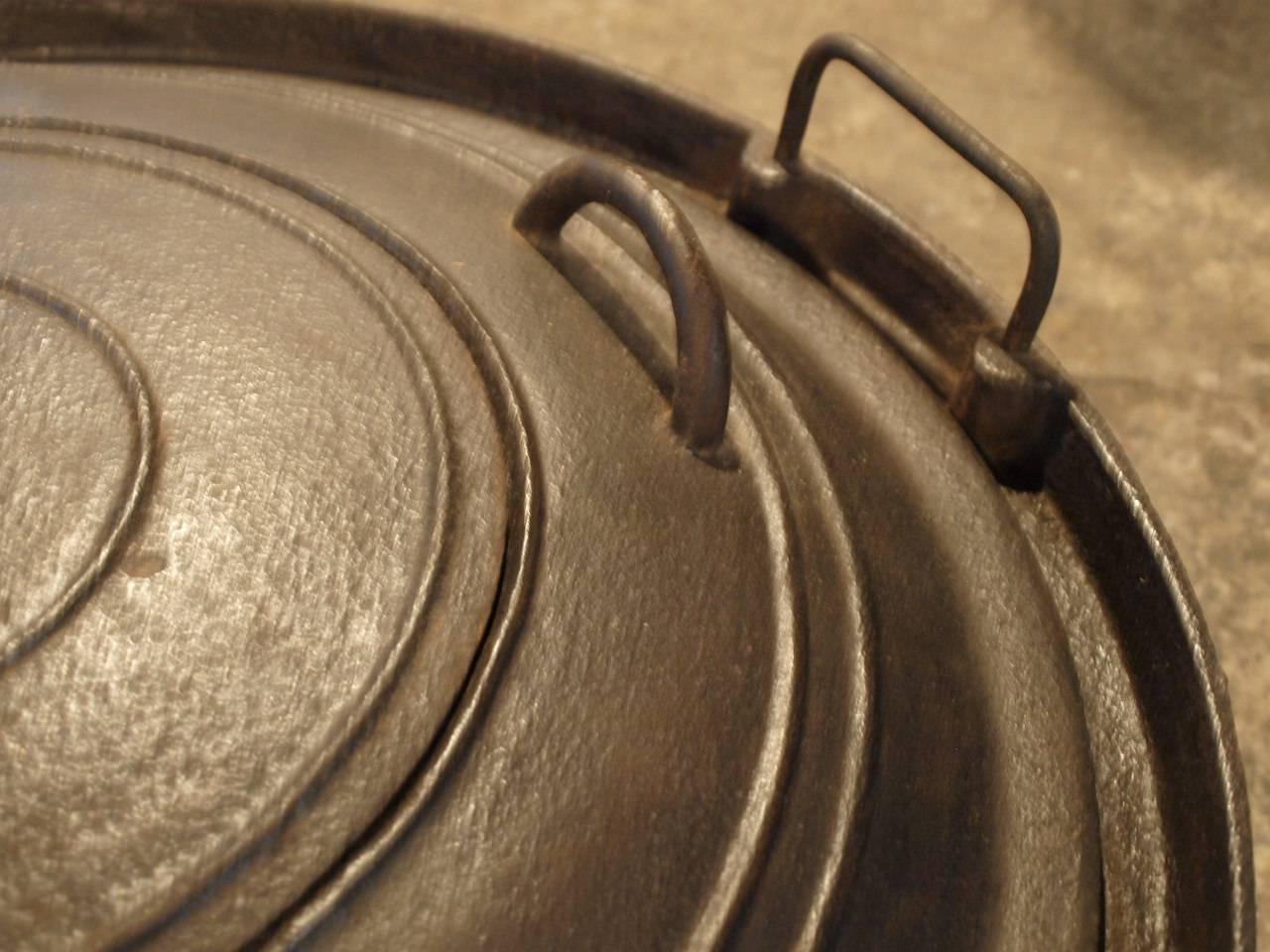French 19th Century Cast Iron Duck Scalding Pot or Fire Pit In Good Condition In Round Top, TX