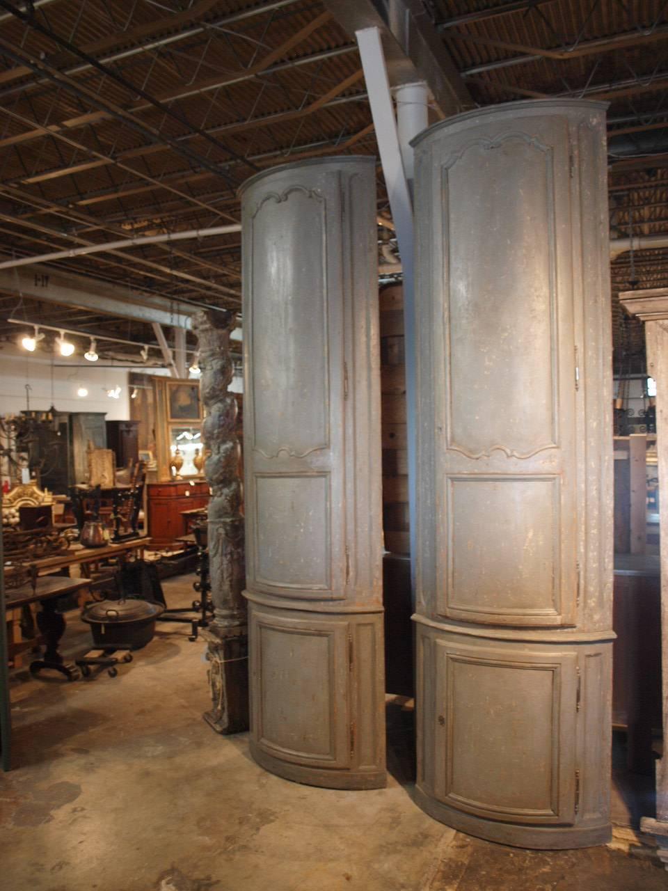 Monumental Pair of French 18th Century Corner Cabinets in Painted Wood In Good Condition In Atlanta, GA