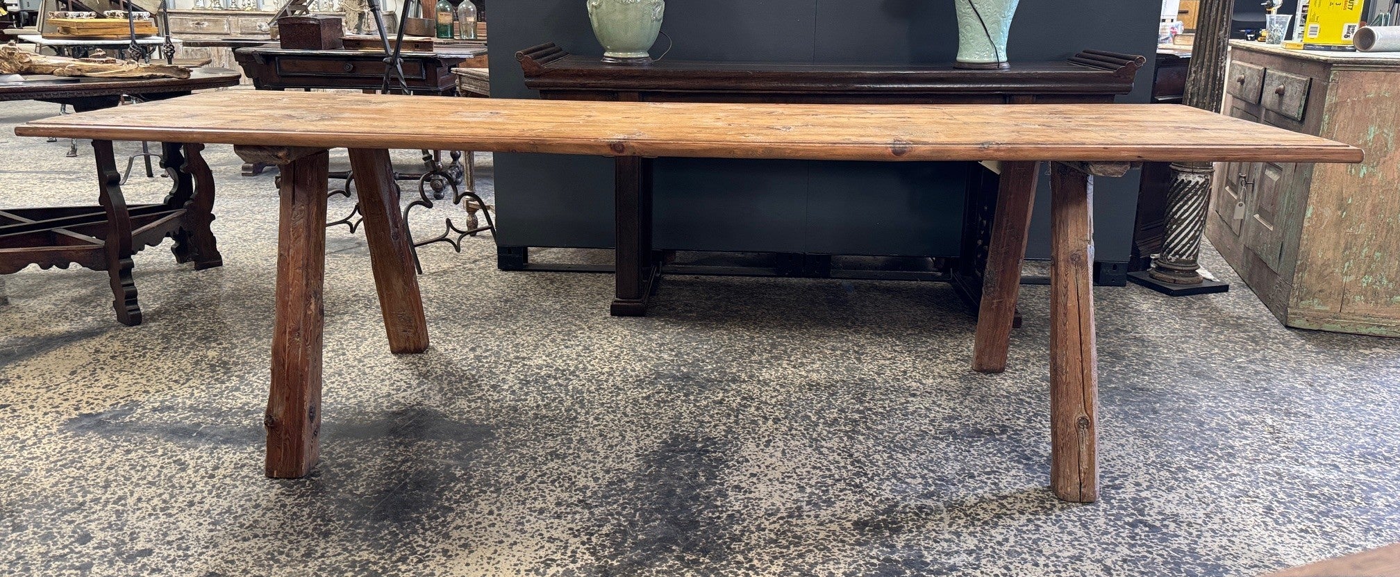 French 18th Century Farm Table In Good Condition For Sale In Round Top, TX
