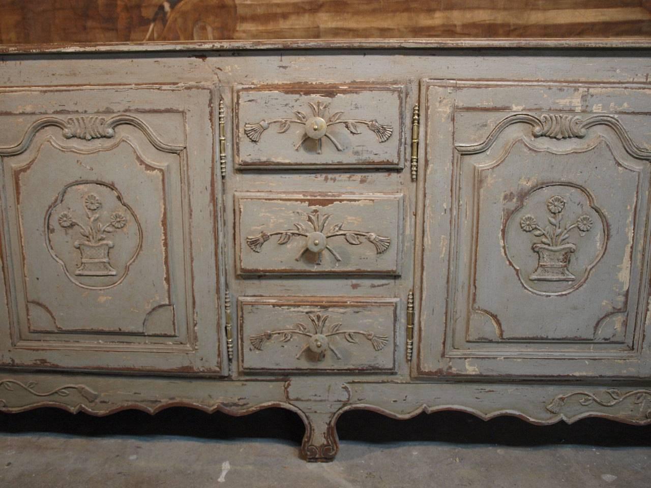 French 19th Century Provencal Long Enfilade Buffet in Painted Wood In Good Condition In Atlanta, GA