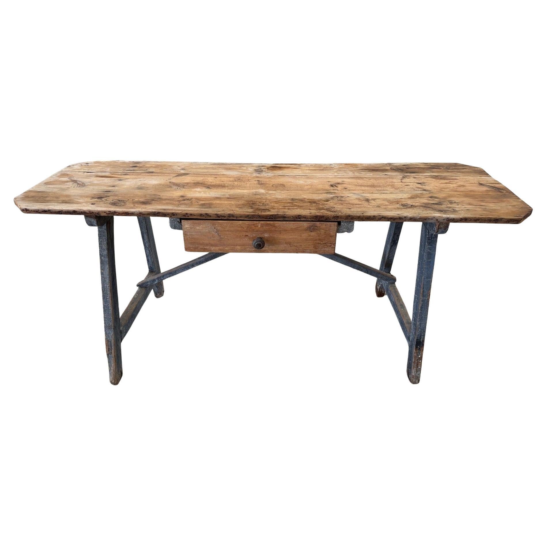 Spanischer Schreibtisch des 19. Jahrhunderts - Schreibtisch im Zustand „Gut“ im Angebot in Round Top, TX