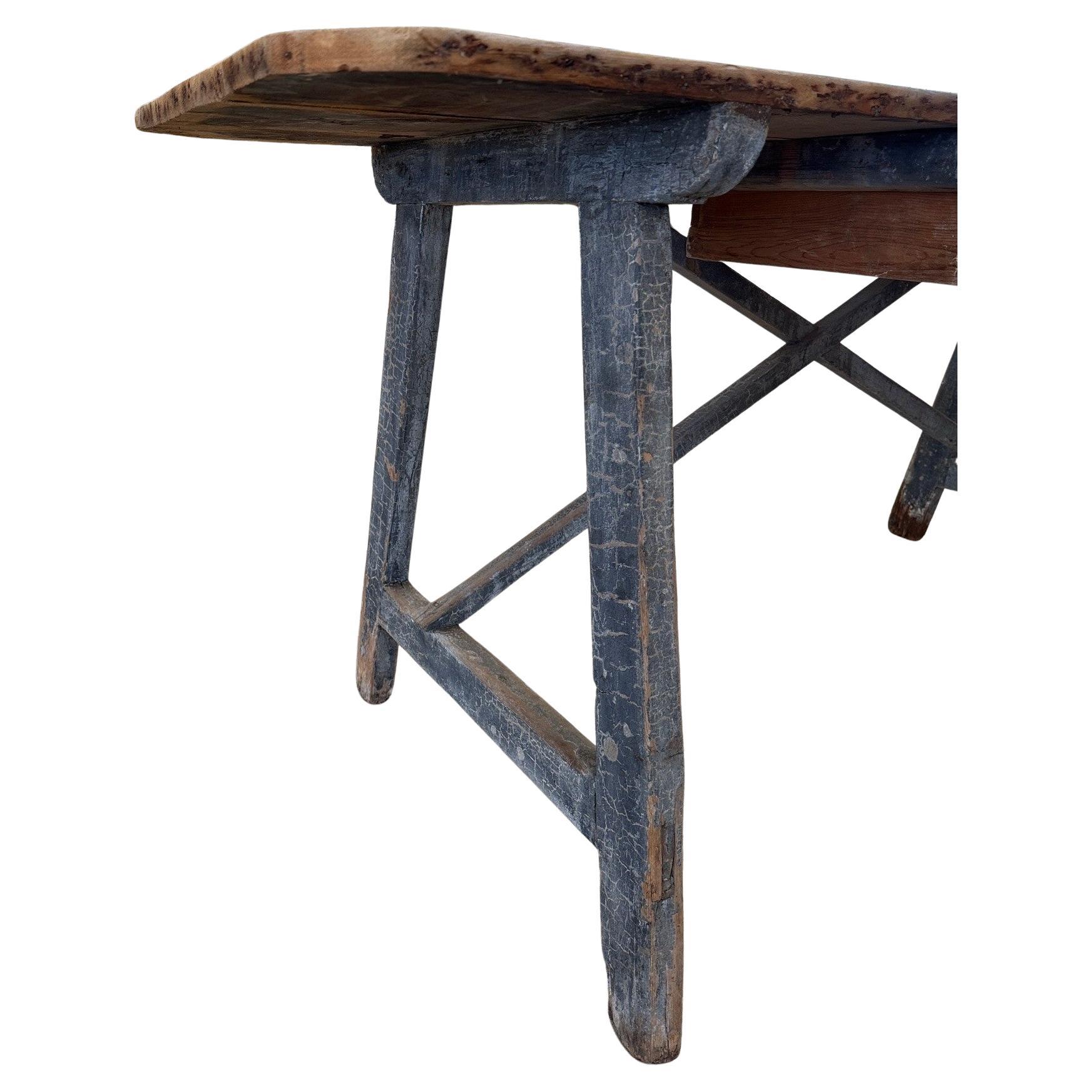 Spanischer Schreibtisch des 19. Jahrhunderts - Schreibtisch im Angebot 2