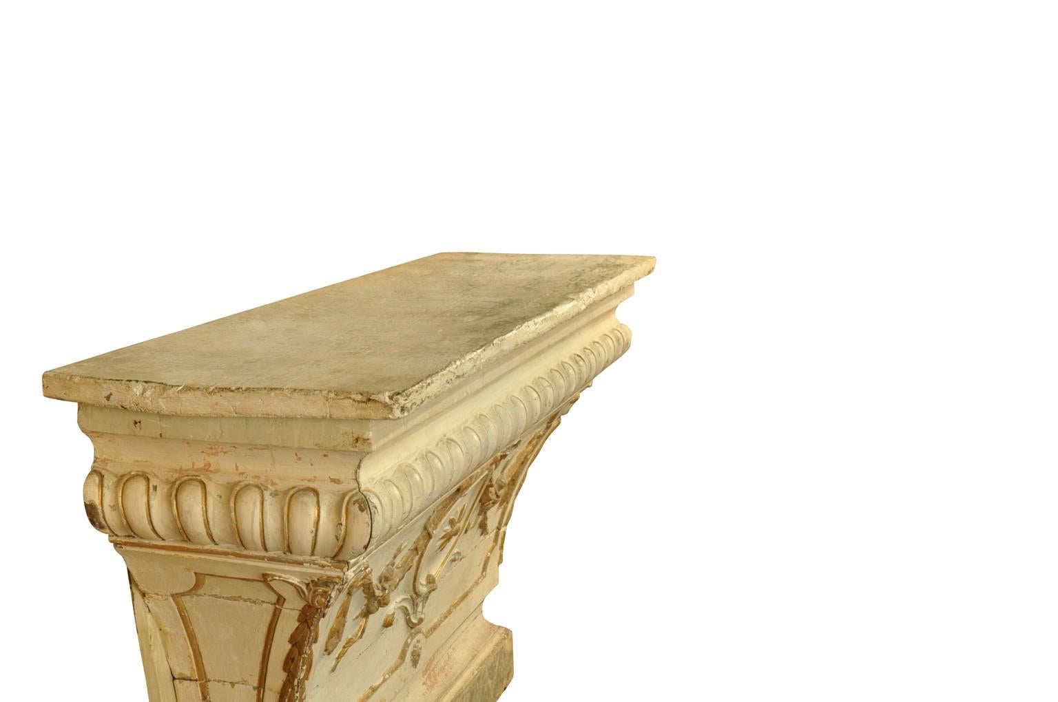 Portoghese Console d'altare del XVIII secolo in Wood dipinto dal Portogallo in vendita