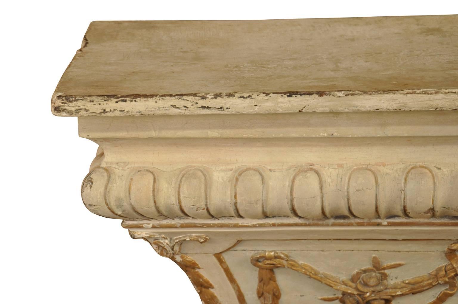 Altarkonsole aus lackiertem Holz aus Portugal aus dem 18. Jahrhundert im Angebot 1