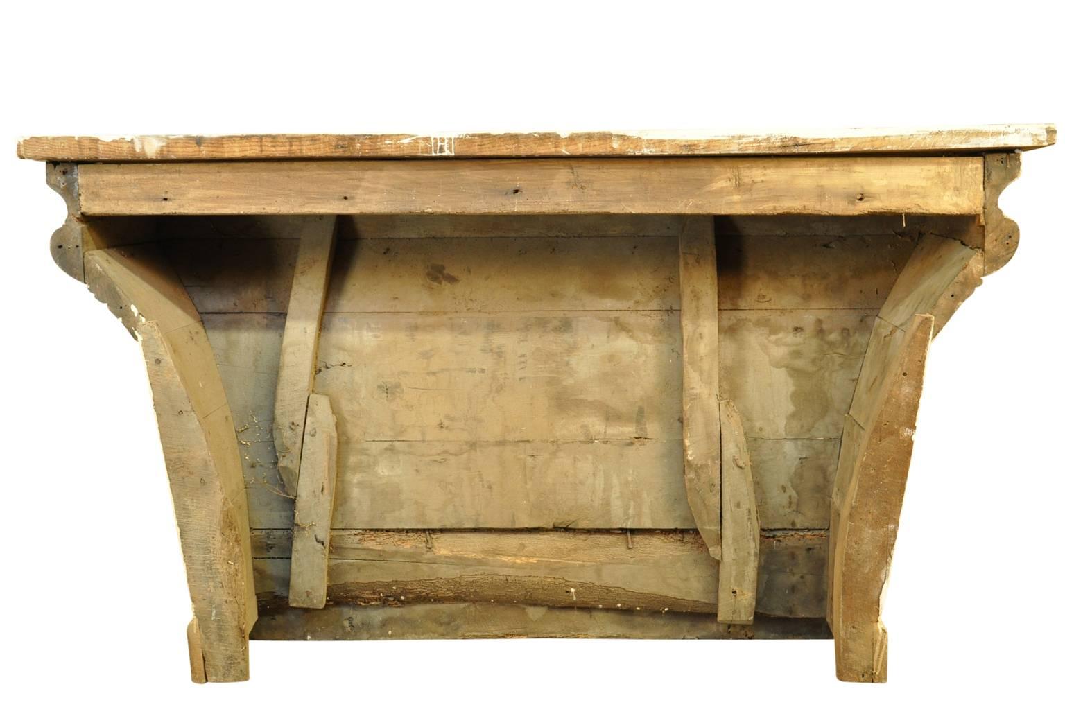 18th Century Altar Console in Painted Wood from Portugal For Sale 3