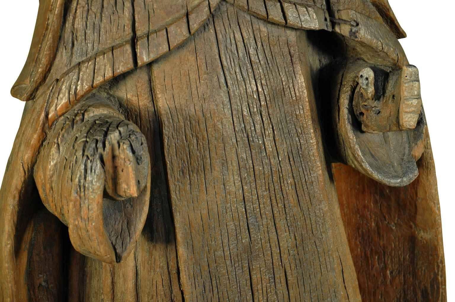 Italienische Statue der Heiligen Anne aus dem 18. Jahrhundert (Holz) im Angebot