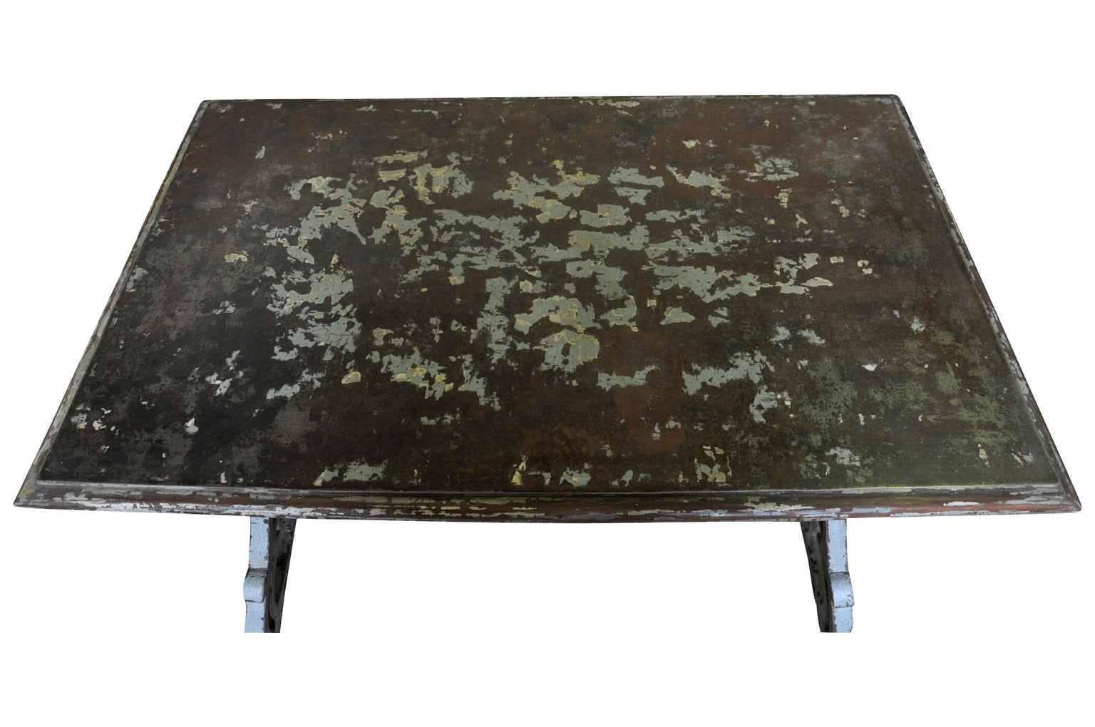 Spanish 19th Century Table in Painted Wood 2