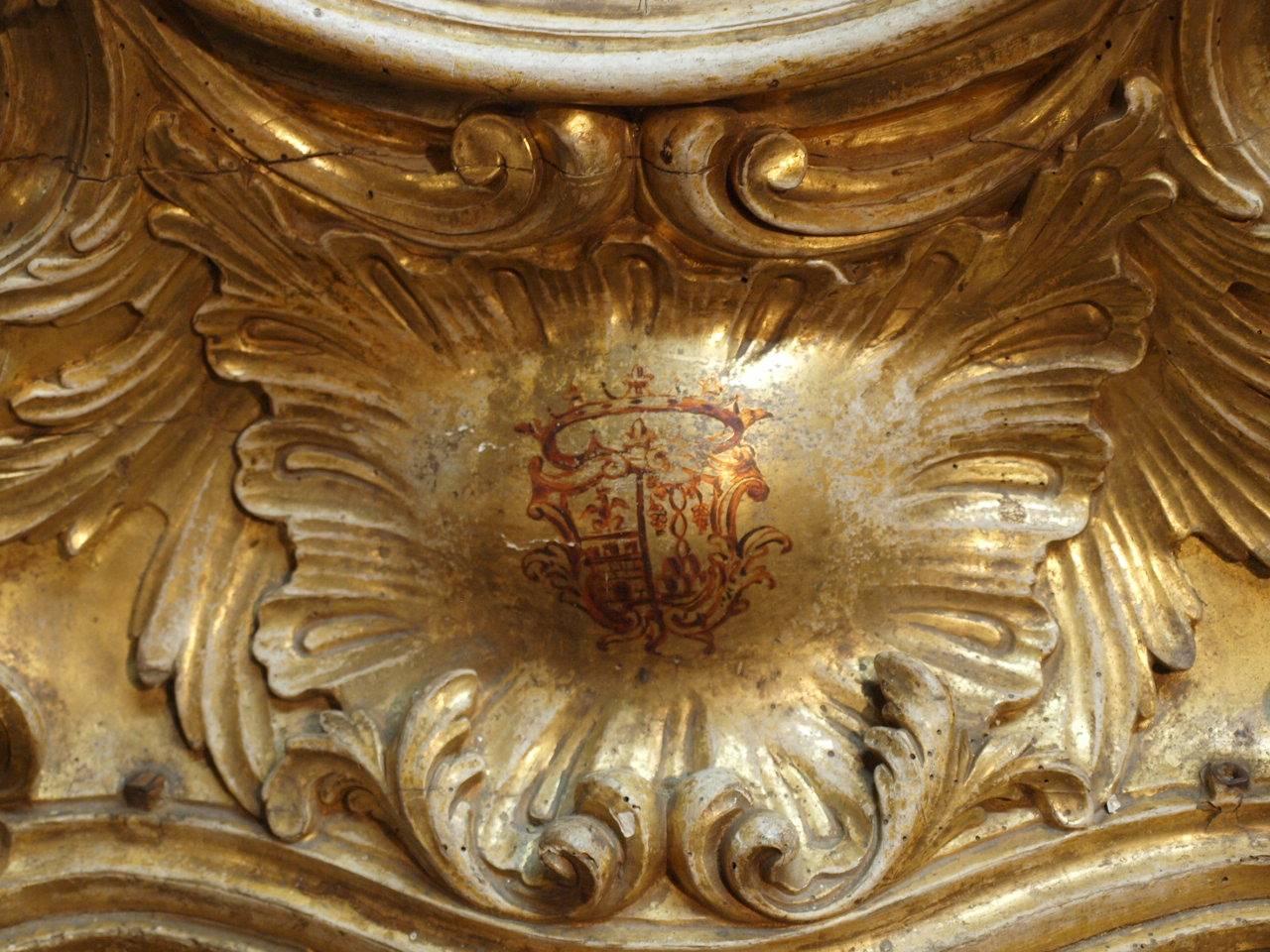Exceptionnel miroir à cadre d'autel italien du 18ème siècle Bon état - En vente à Round Top, TX
