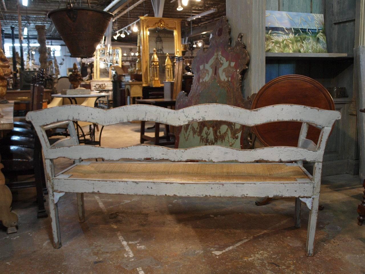 Spanish 19th Century Bench in Painted Wood In Excellent Condition In Atlanta, GA