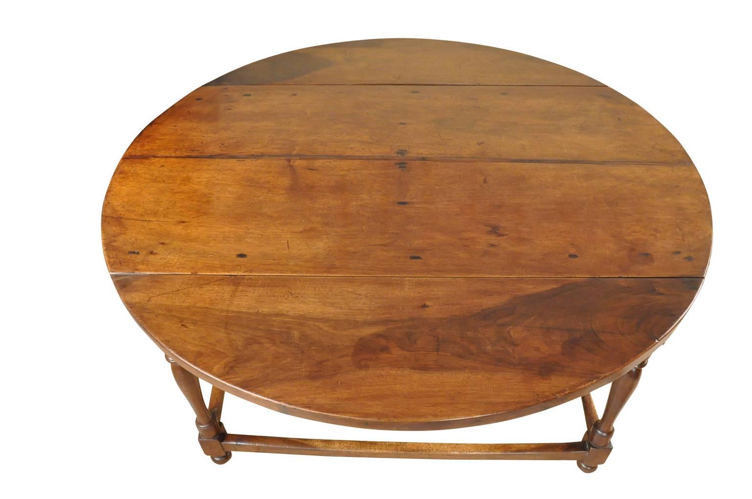 18th Century and Earlier 18th Century French Oval Drop-Leaf Table  For Sale