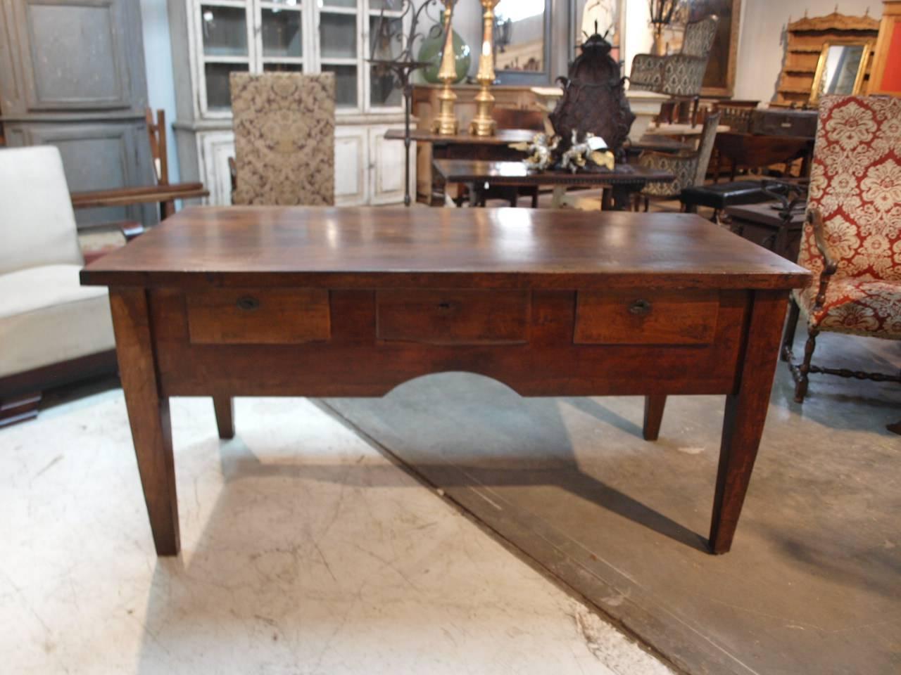 Spanish Early 19th Century Work Table In Excellent Condition In Atlanta, GA
