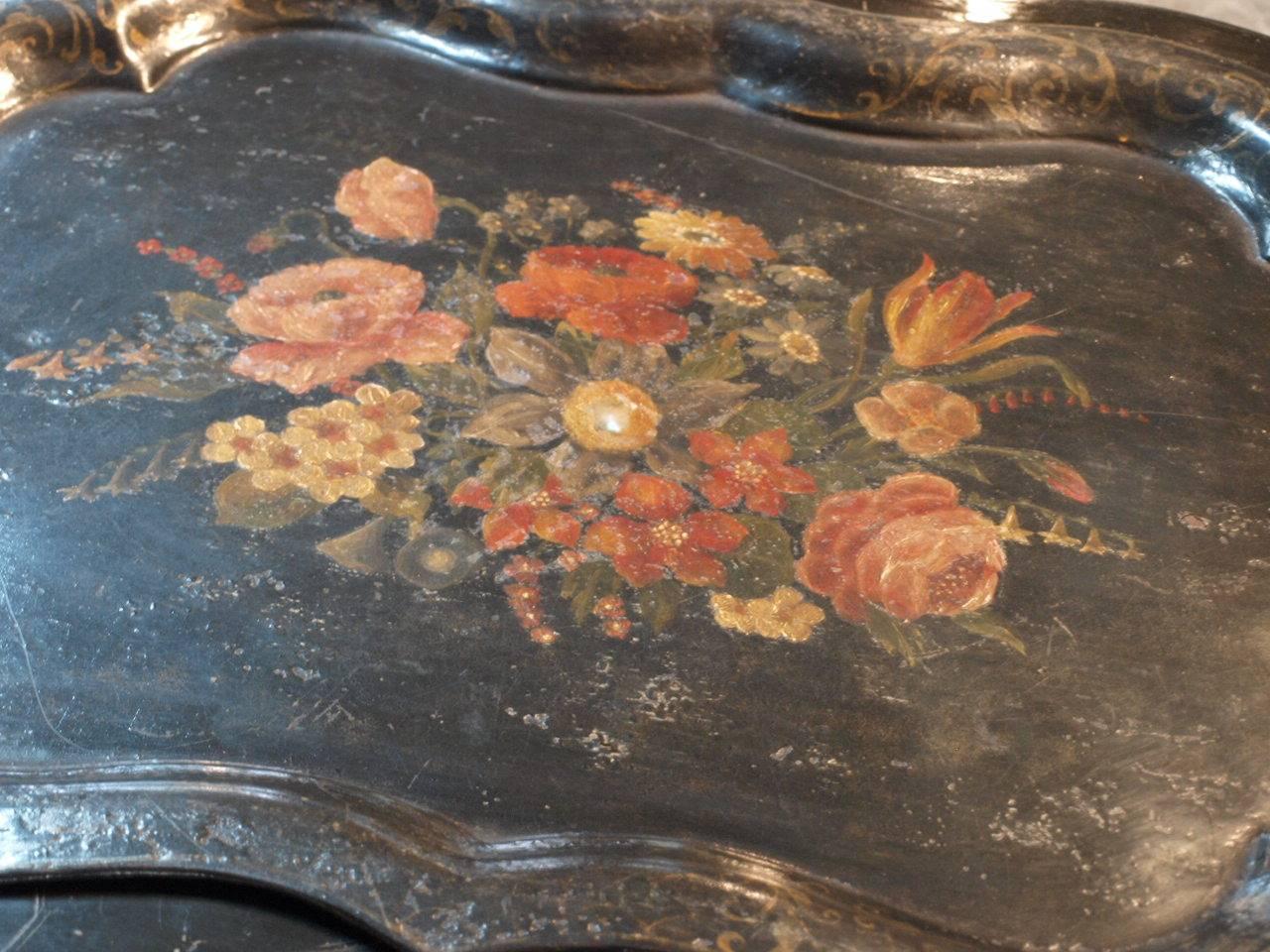 Charming Early 20th Century Chinoiserie Coffee Table For Sale 1