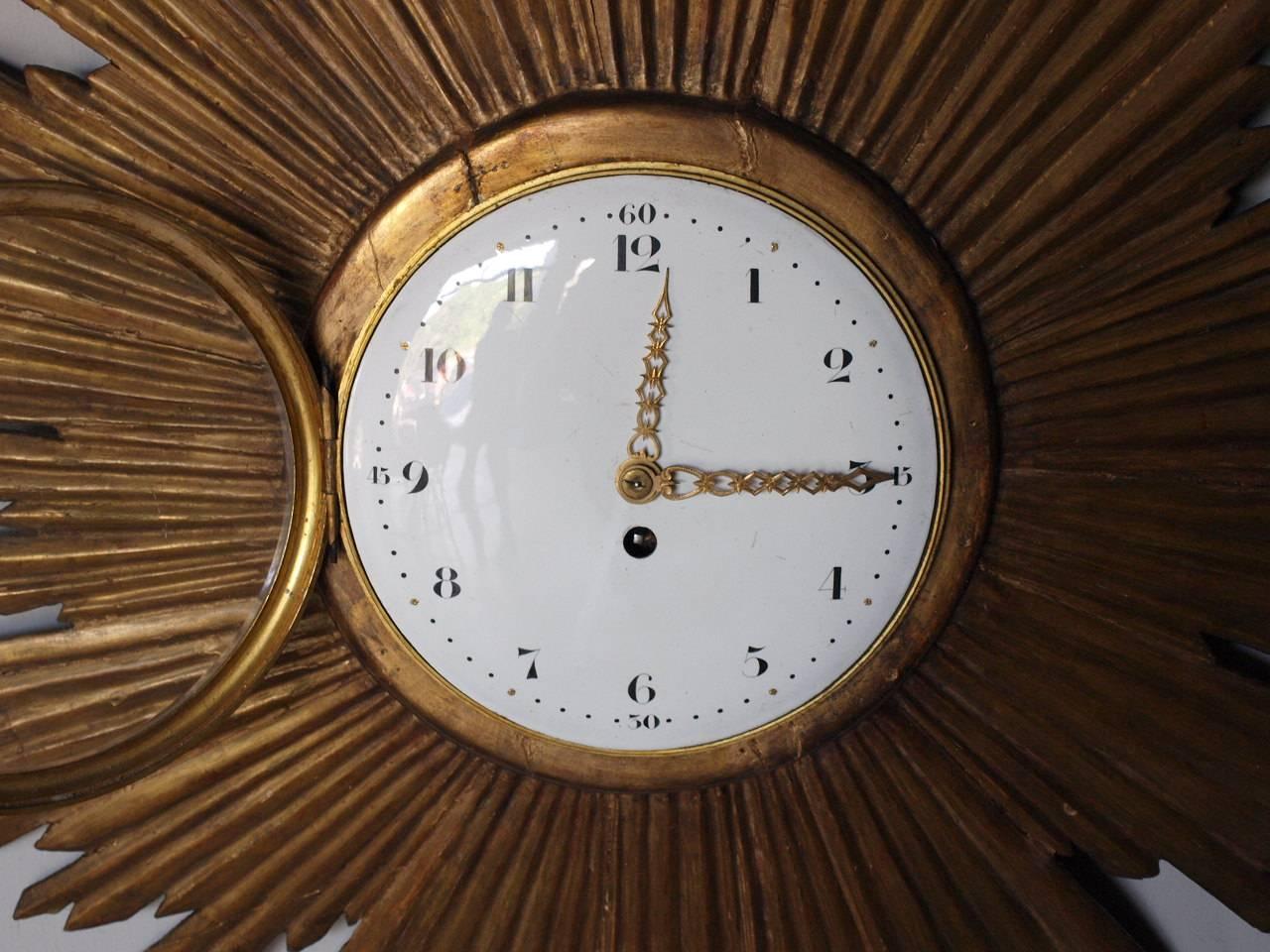 Exceptional and Rare Early 19th Century French Sunburst Clock 1