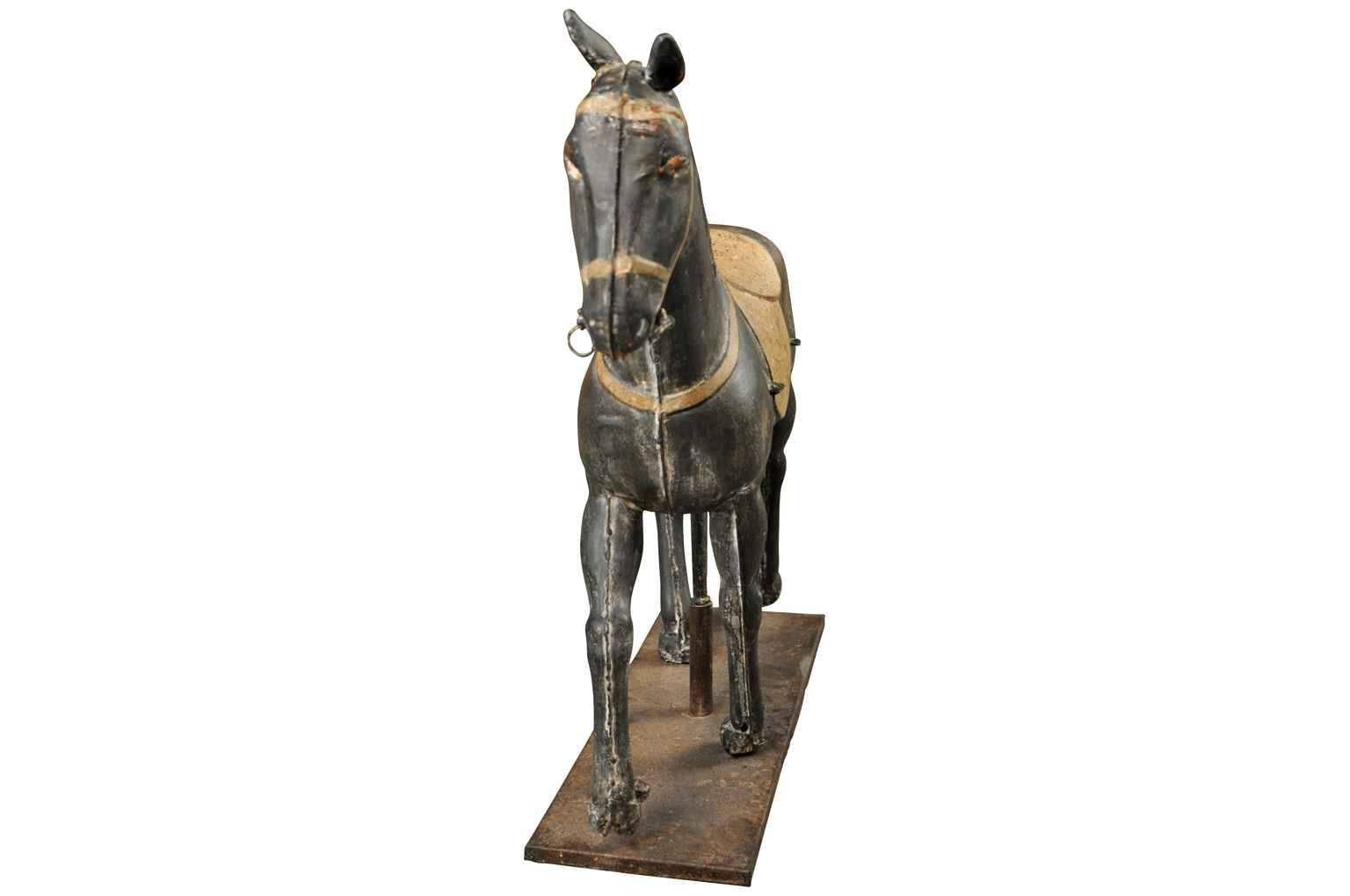 Peint Magnifique cheval à jouets français du 19ème siècle en vente
