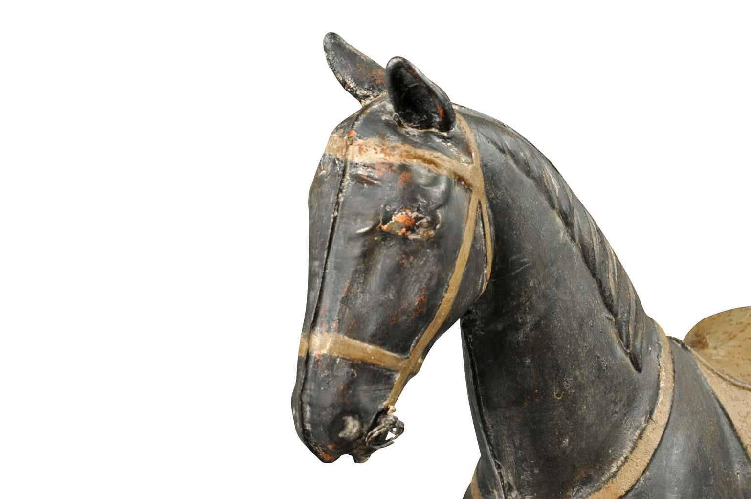 Entzückendes französisches Spielpferd aus dem 19. Jahrhundert (Metall) im Angebot