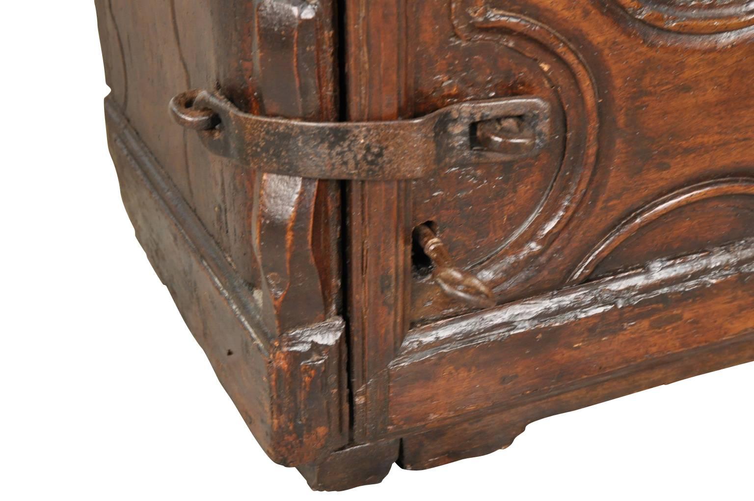 Italian 17th Century Primitive Collection Box For Sale 5