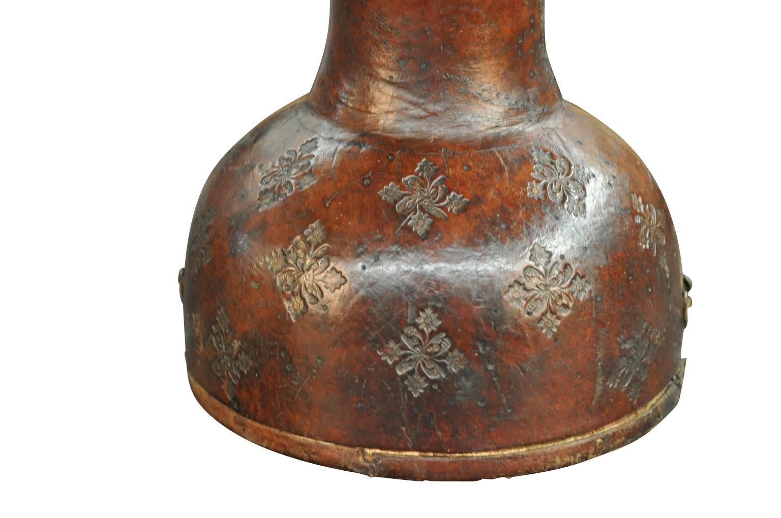 17th Century Leather Case for a Chalice For Sale 3