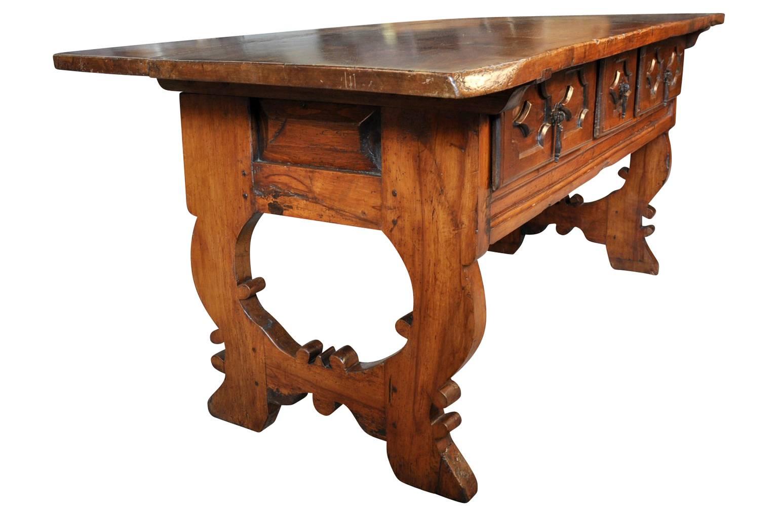 Spanish 18th Century Table or Desk In Good Condition In Atlanta, GA