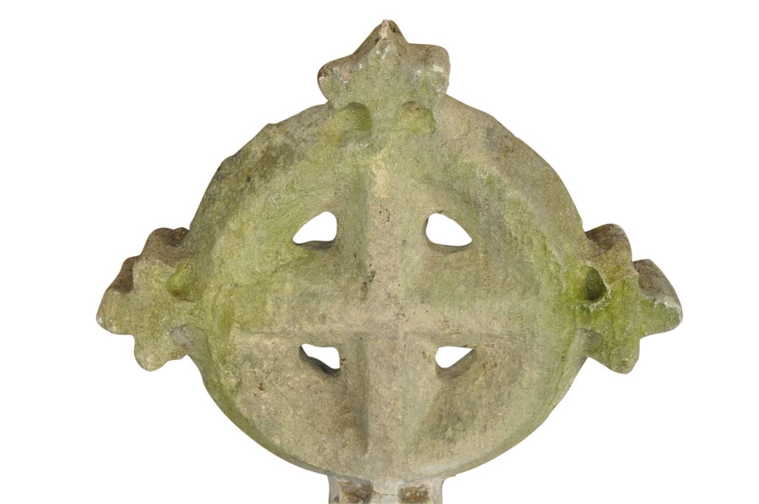 17th Century Celtic Stone Cross In Excellent Condition In Round Top, TX