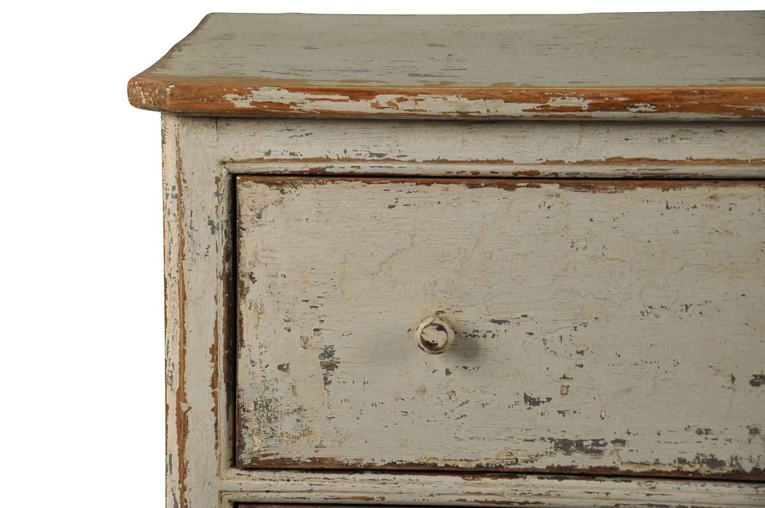 Spanish 19th Century Painted Commode In Excellent Condition In Atlanta, GA