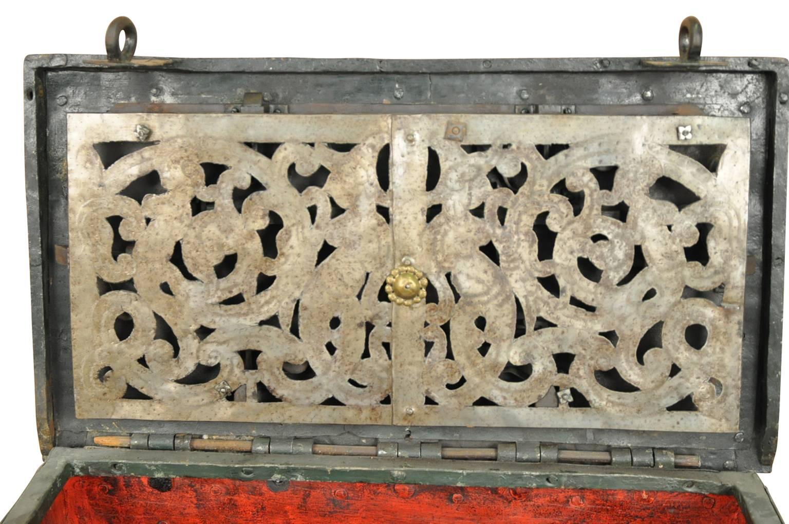 Early 18th Century German Iron Safe, Coffre Forte 6