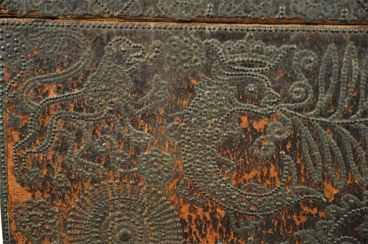 18th Century French Marriage Chest - Malle 3