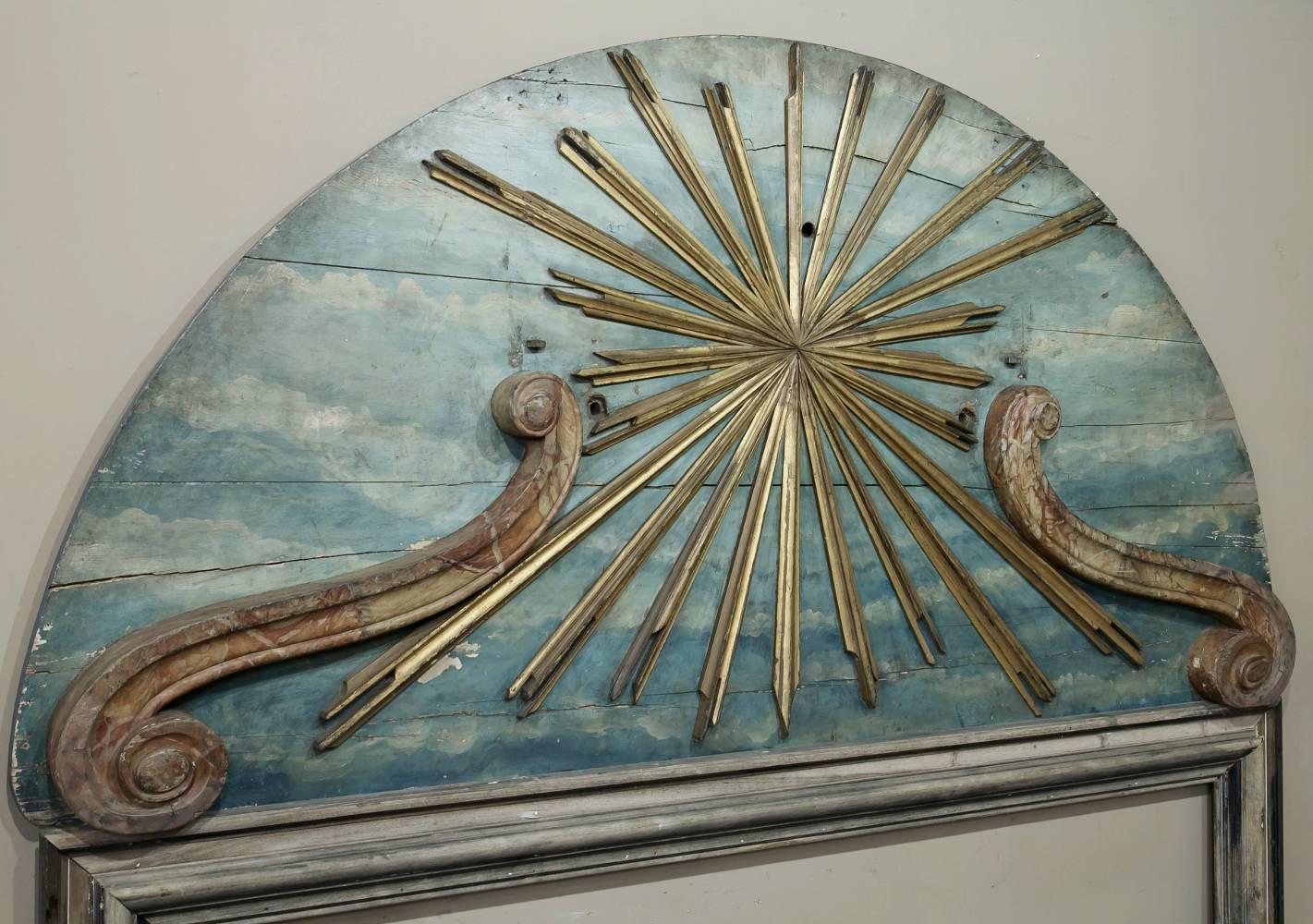 18th Century Italian Sunburst King Bed Demilune Painted Handcarved Headboar In Excellent Condition In Dallas, TX