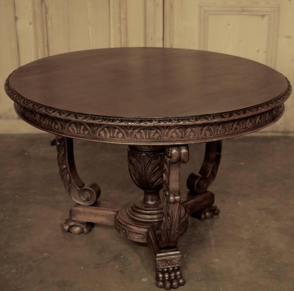 19th Century French Louis XIV Walnut Center Table In Excellent Condition In Dallas, TX
