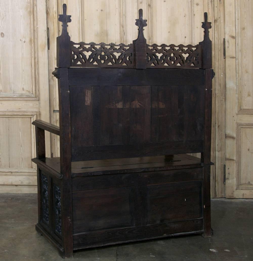 19th Century French Gothic Hand-Carved Oak Hall Bench, circa 1850s 4