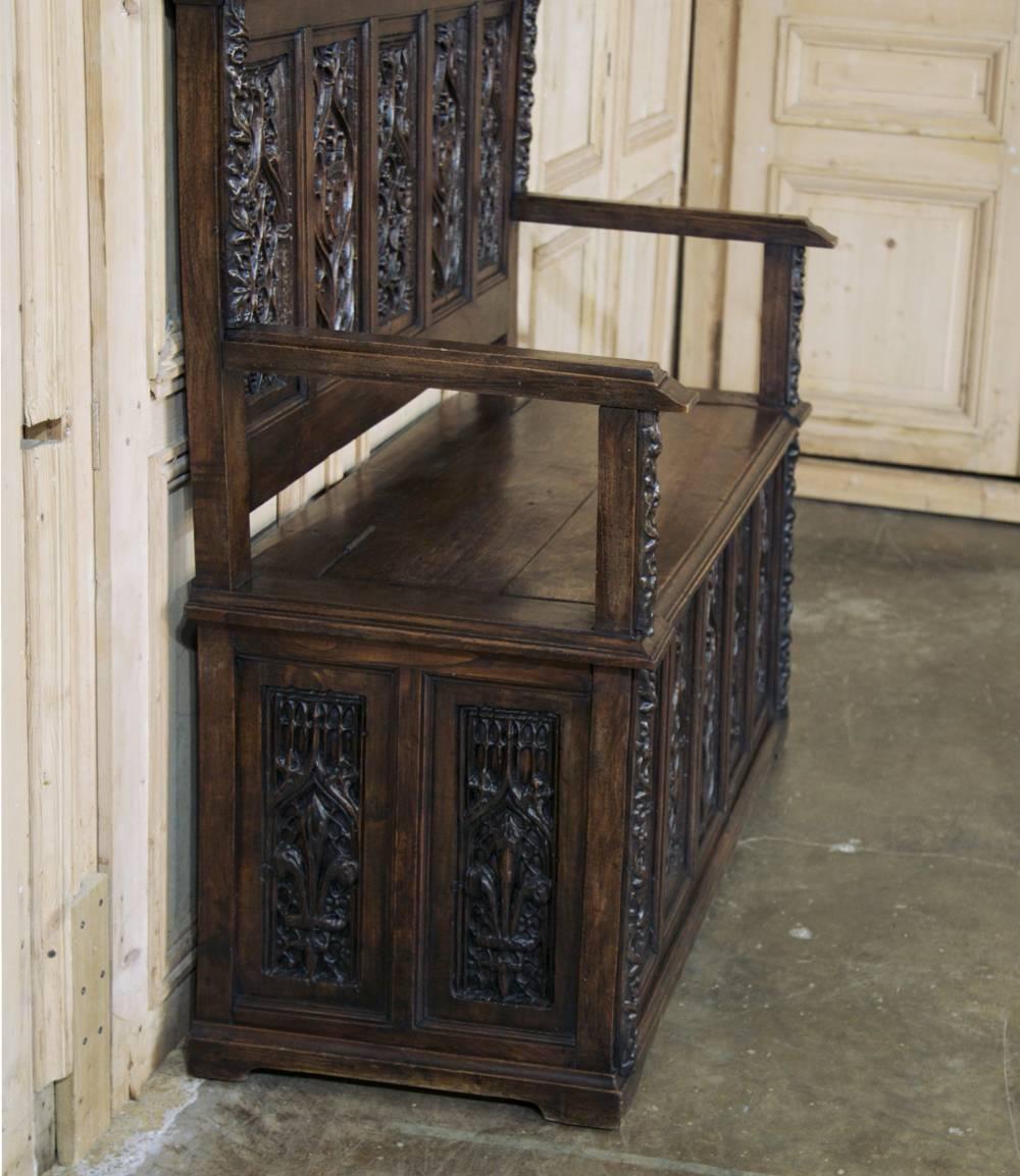 19th Century French Gothic Hand-Carved Oak Hall Bench, circa 1850s 1