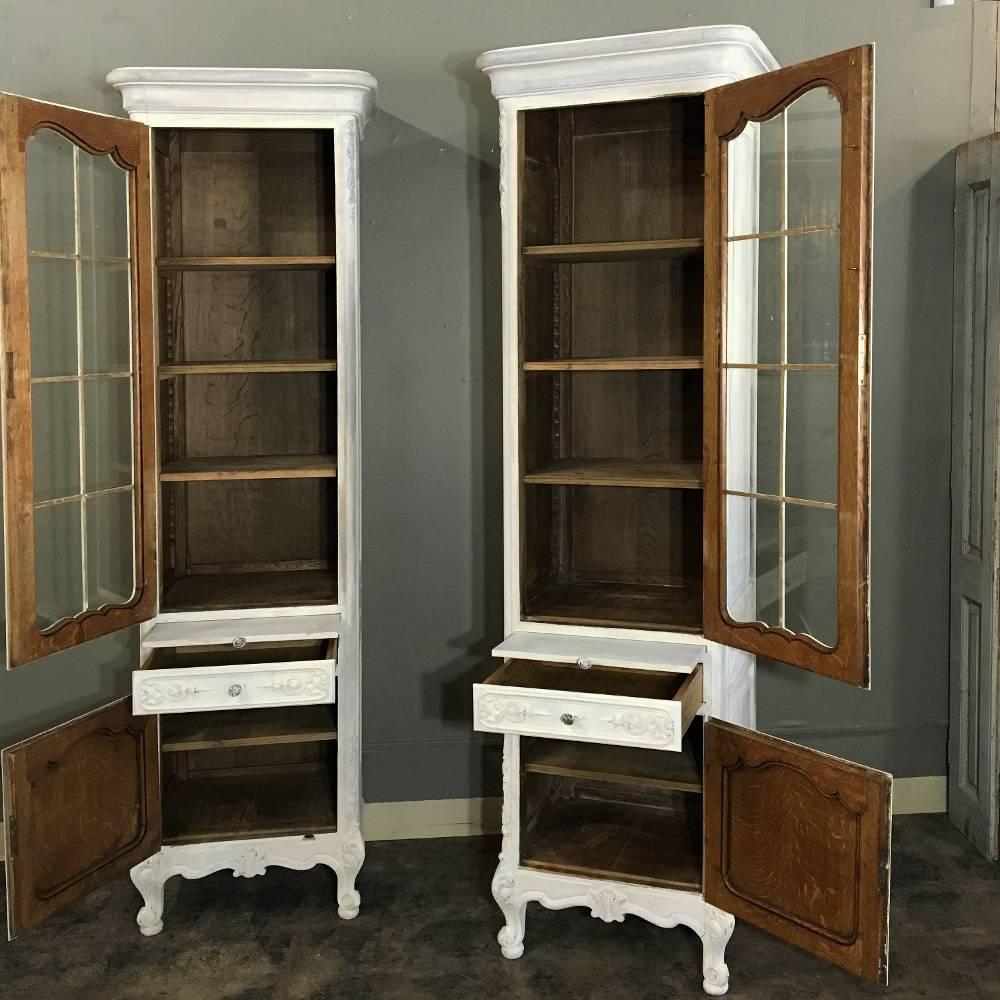 Pair of Antique Country French Painted Louis XV Vitrines ~ Bookcases In Excellent Condition In Dallas, TX
