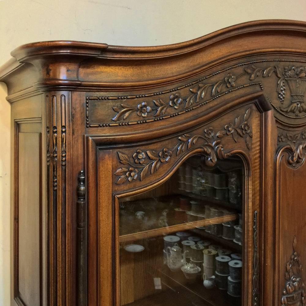 19th Century Country French Neoclassical Hand-Carved Walnut Buffet, Bookcase In Excellent Condition In Dallas, TX