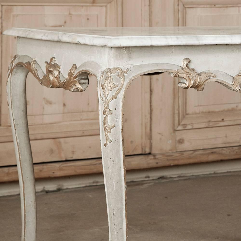 18th Century French Painted and Gilded Carrera Marble Top Table, Circa 1760. In Excellent Condition For Sale In Dallas, TX