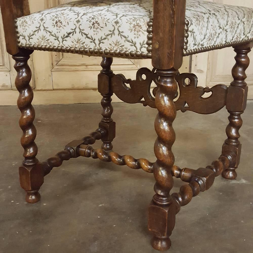 Oak Set of Six 19th Century Renaissance Pierce-Carved Barley Twist Dining Chairs