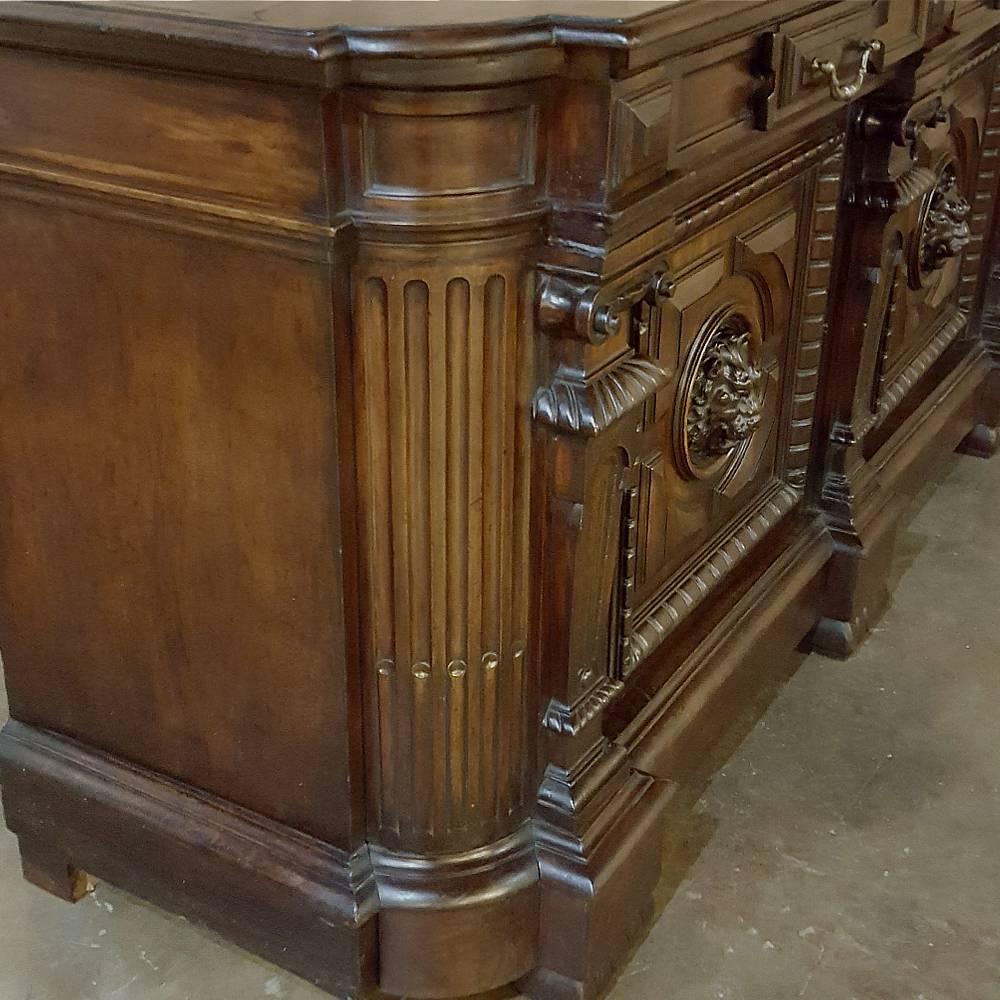 19th Century French Louis XIV Hand-Carved Walnut Buffet with Lions' Heads 1