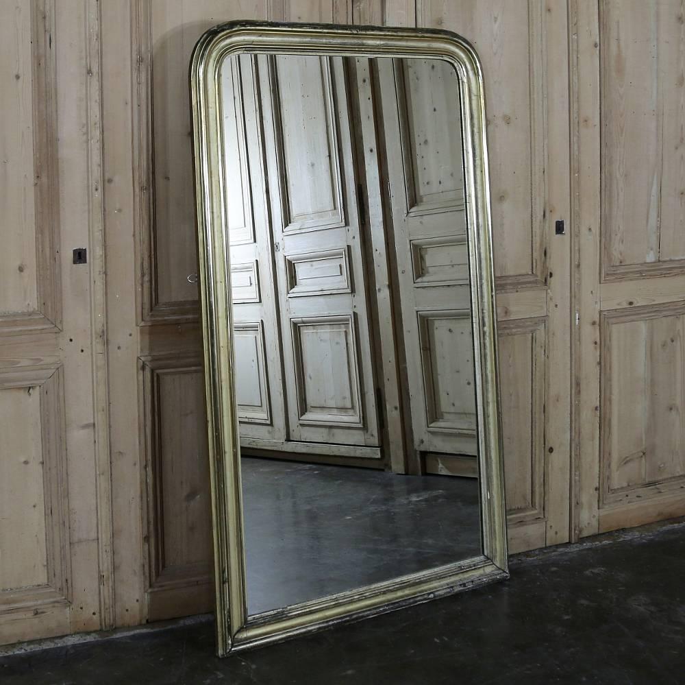 19th century French Louis Philippe gilded mirrors like this specimen are the perfect choice for any tailored decor providing stately elegance and eschewing elaborate decoration,
circa 1850s.
Measures: 63 H x 37 W.