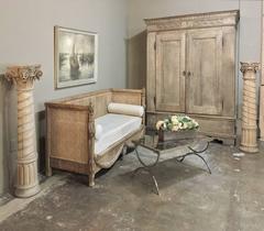 19. Jahrhundert Französisch Nussbaum gestreift Louis XVI Sofa