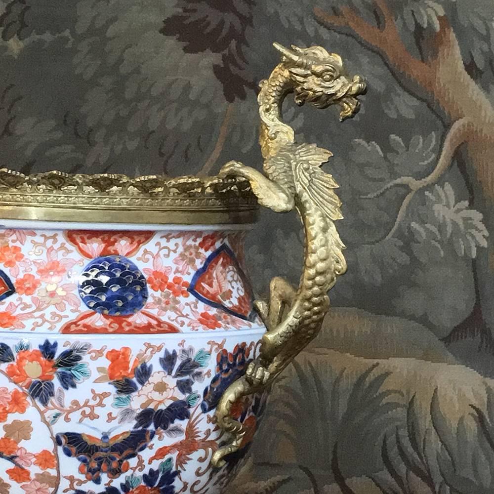 19th Century Hand-Painted Imari Vase with Bronze In Excellent Condition In Dallas, TX