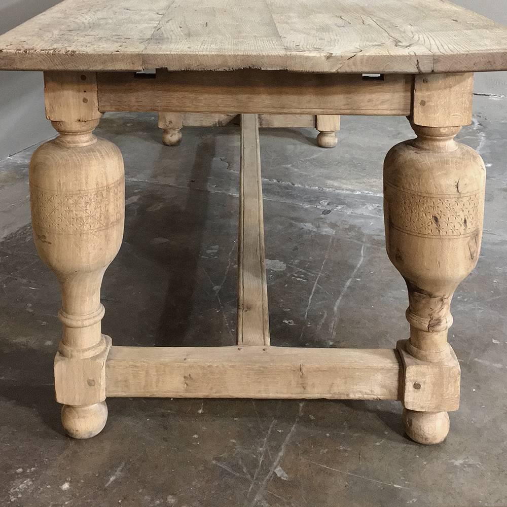 19th Century Rustic Stripped Oak Dining Table In Excellent Condition In Dallas, TX