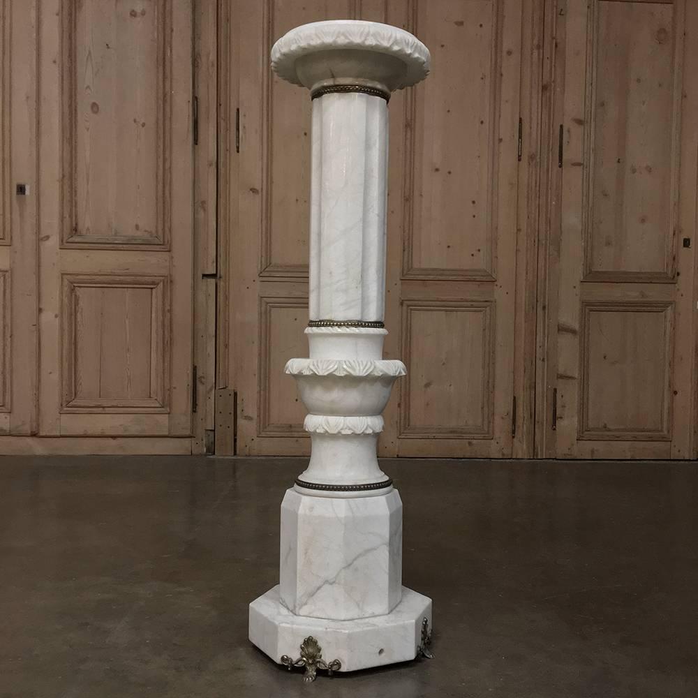19th Century French Neoclassical Carrara Marble Pedestal In Excellent Condition In Dallas, TX