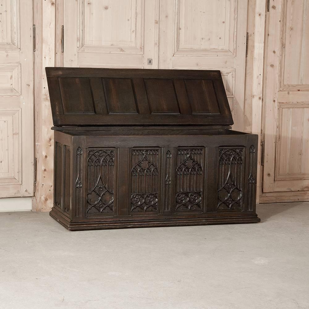 19th Century French Gothic Revival Hand Carved Oak Trunk In Excellent Condition In Dallas, TX