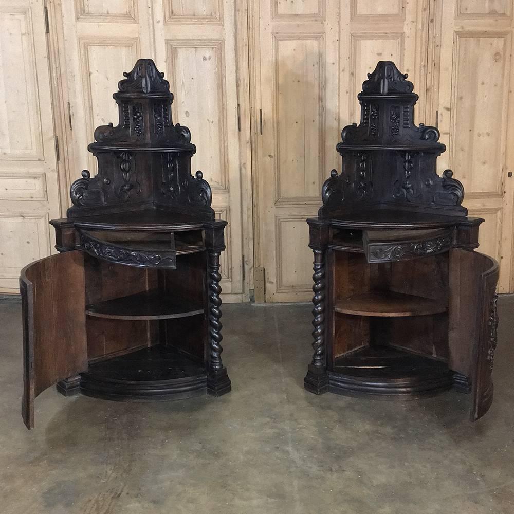 Mid-19th Century Pair of 19th Century French Renaissance Corner Hunt Cabinets