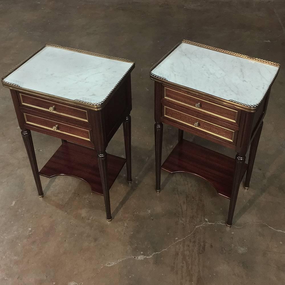 Hand-Crafted Pair of French Maison Jansen Louis XVI Style Marble-Top Nightstands/End Tables