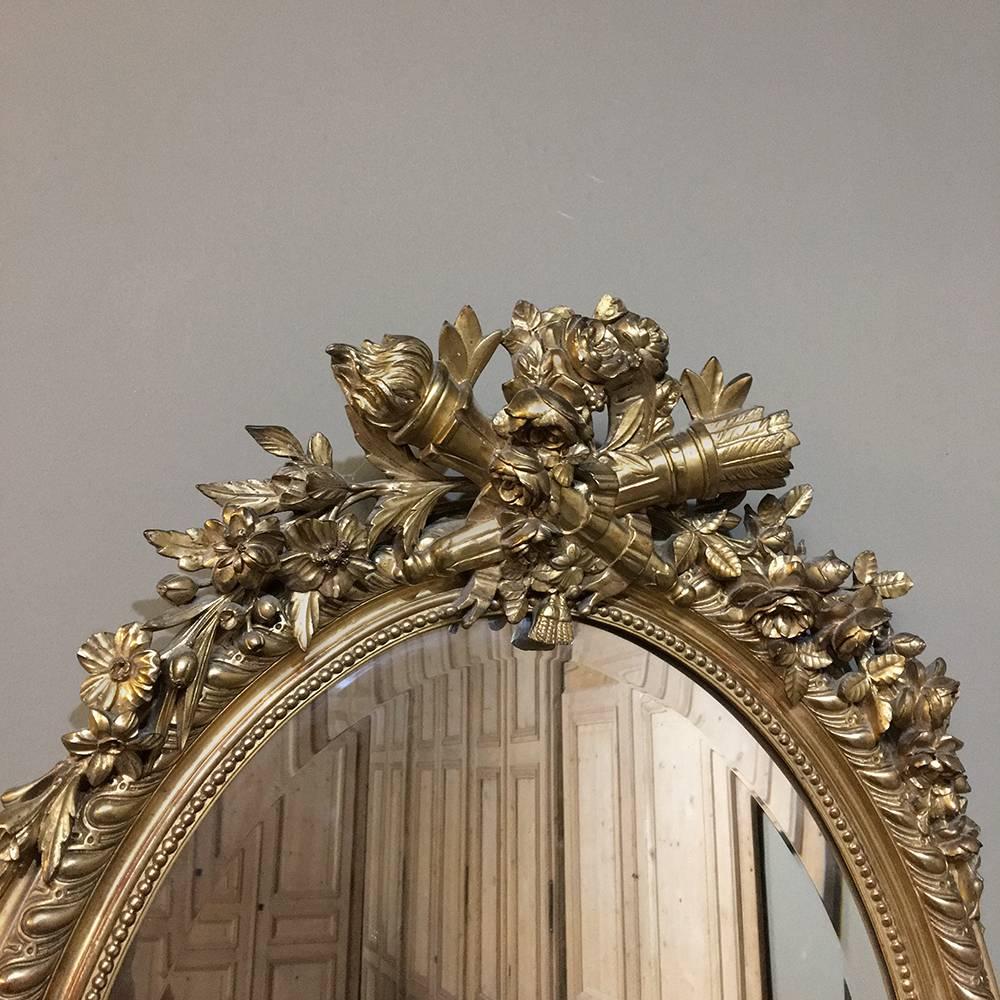 Neoclassical 19th Century French Louis XVI Oval Gilded Mirror